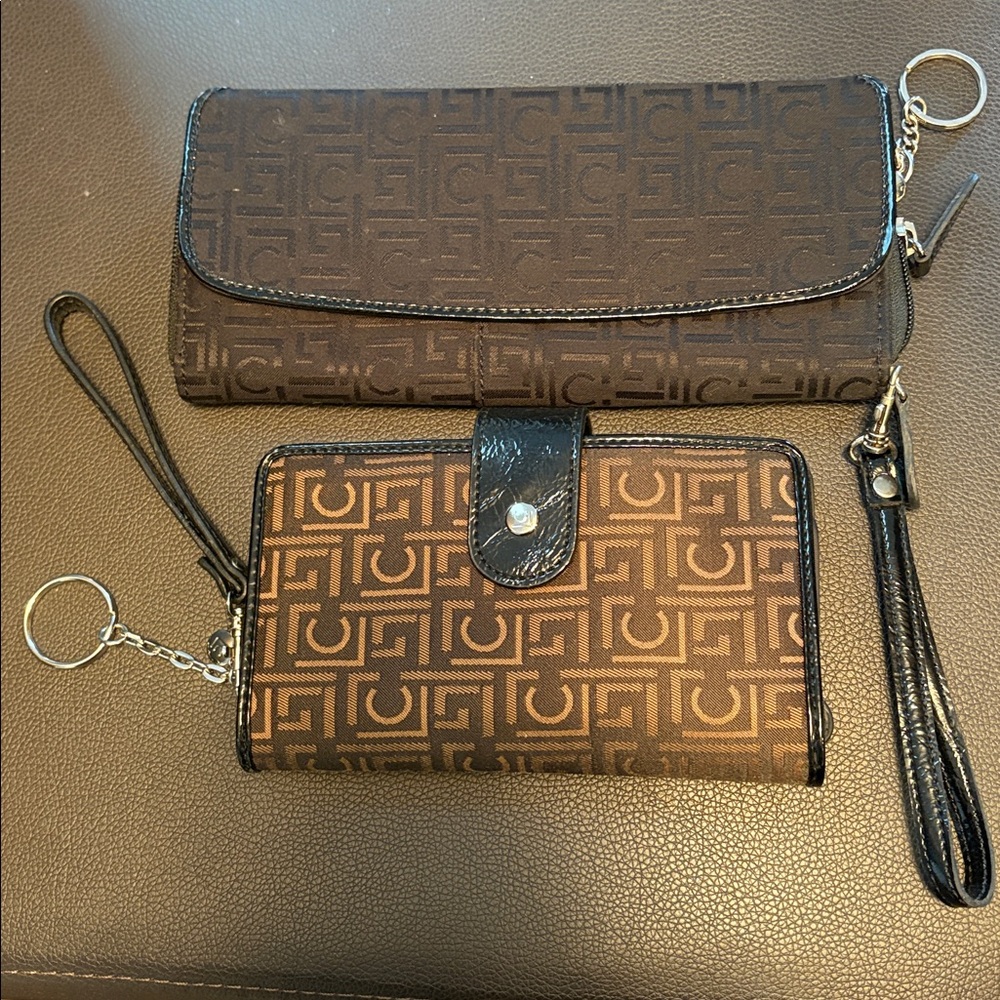 Wristlets - Set of 2